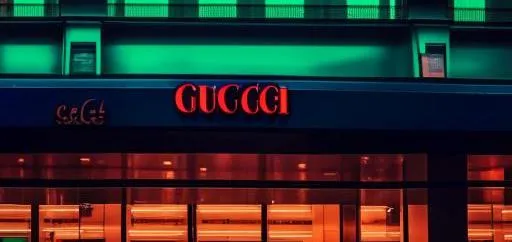 Maxim Volkov shared his opinion on Gucci’s fight against retailers selling fake bags with Kommersant-FM